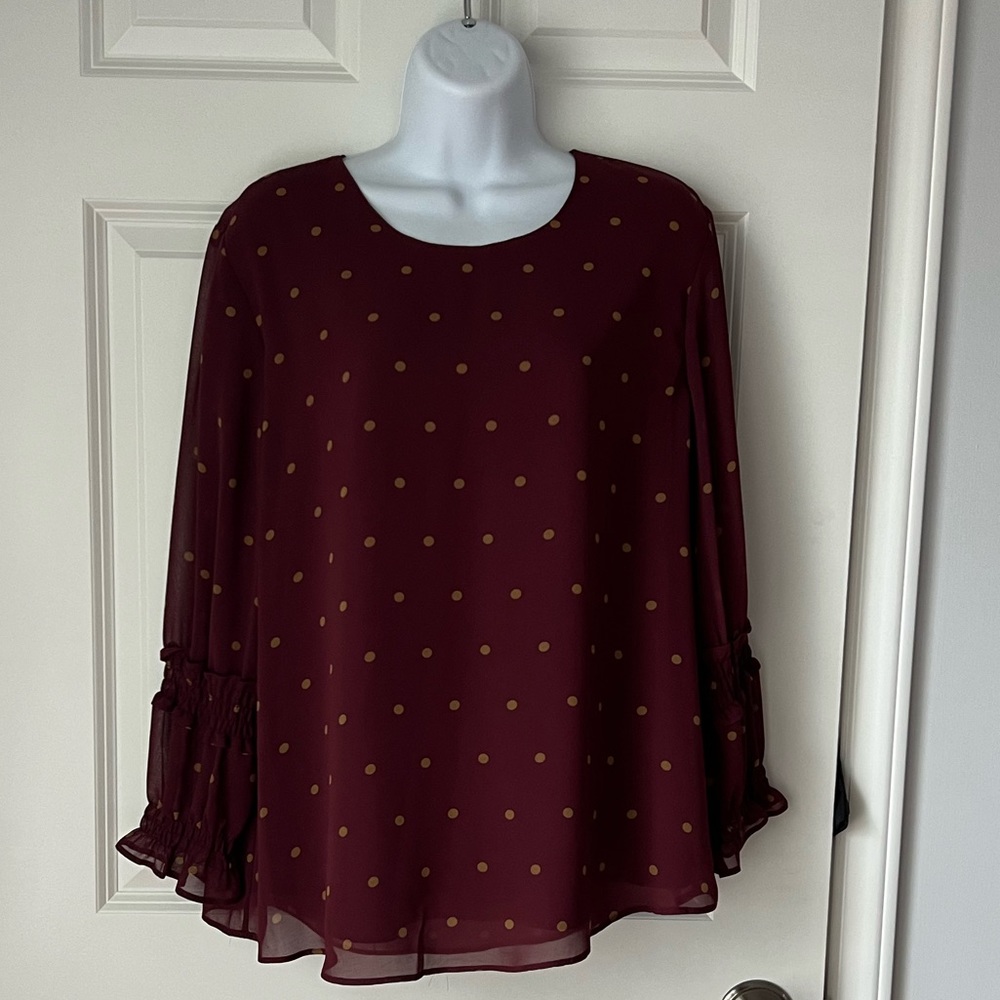NWT Polka Dot Versona Blouse Size Large